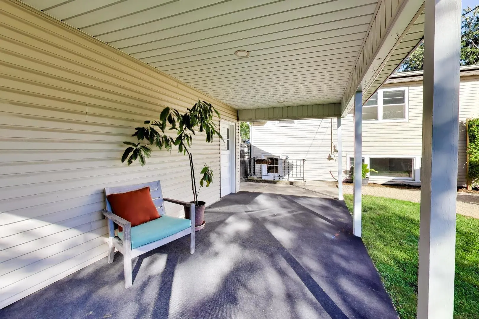 1445 N Webster Street IL