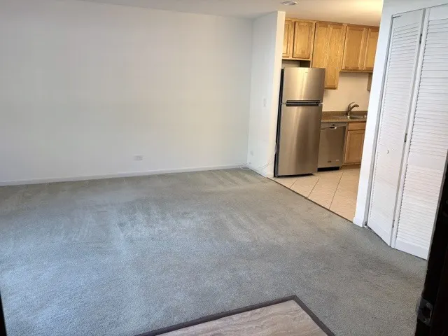 6882 W Touhy Avenue IL #B