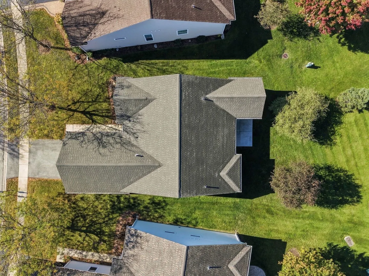 627 Americana Drive IL