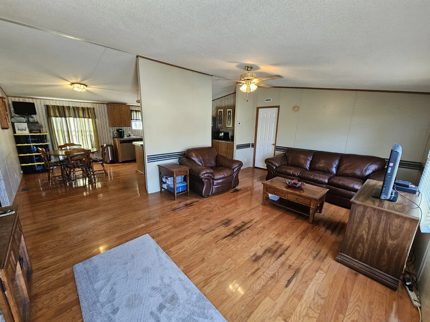8757 N IL Hwy 148 IL