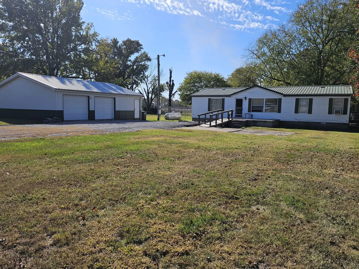 8757 N IL Hwy 148 IL