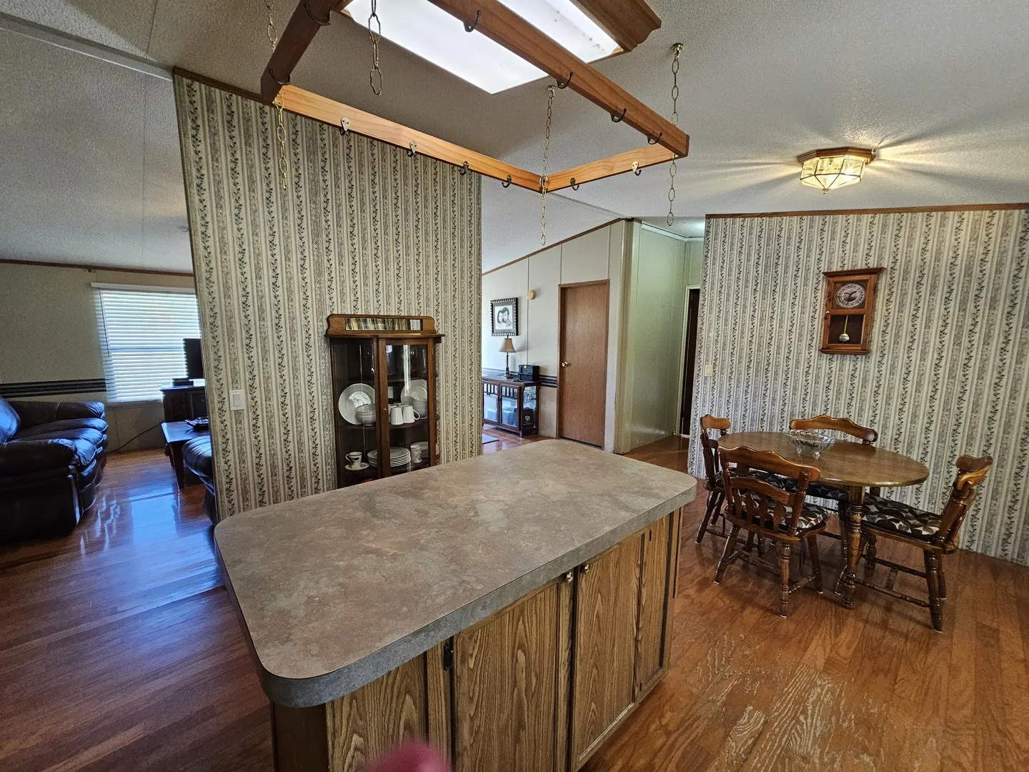 8757 N IL Hwy 148 IL