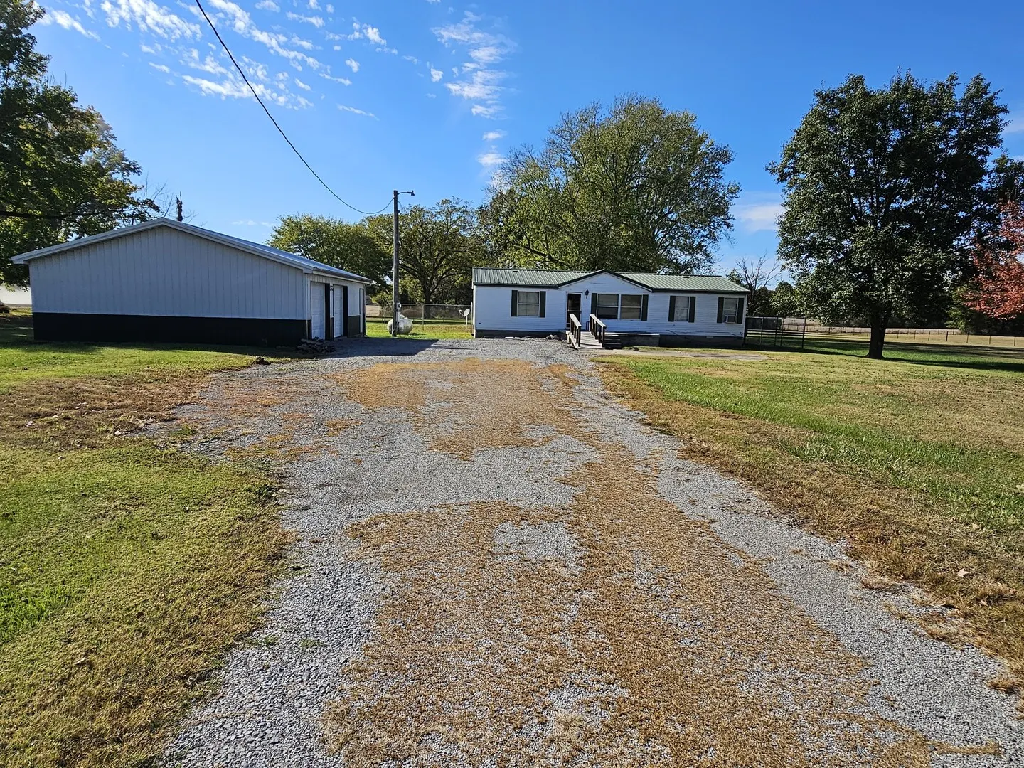 8757 N IL Hwy 148 IL