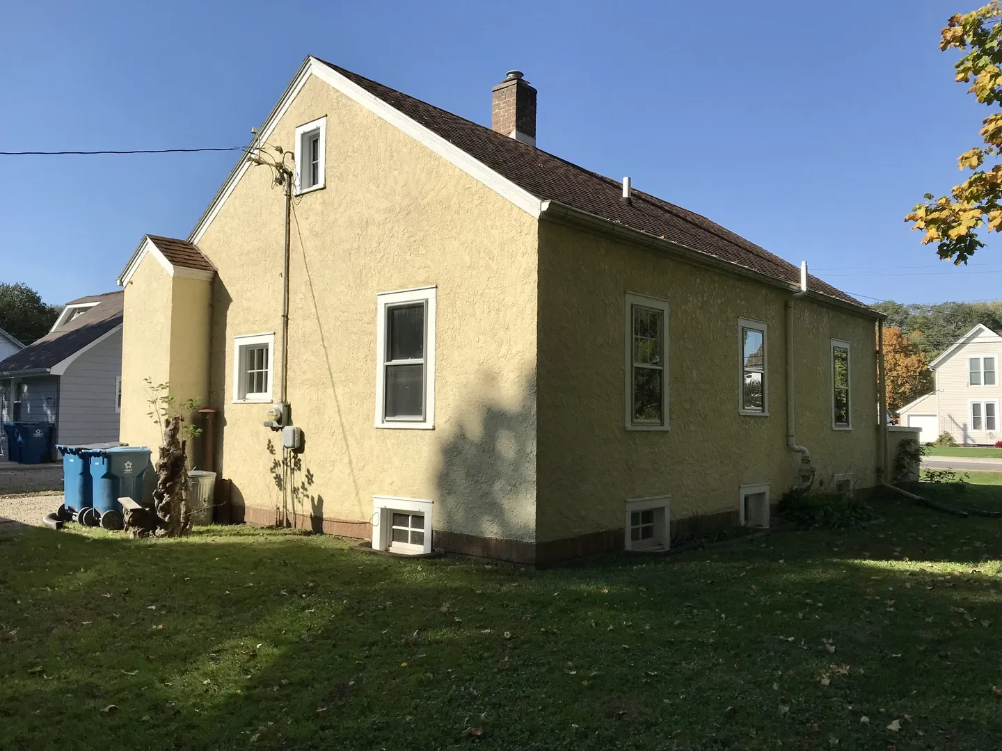 615 Brewster Street IL
