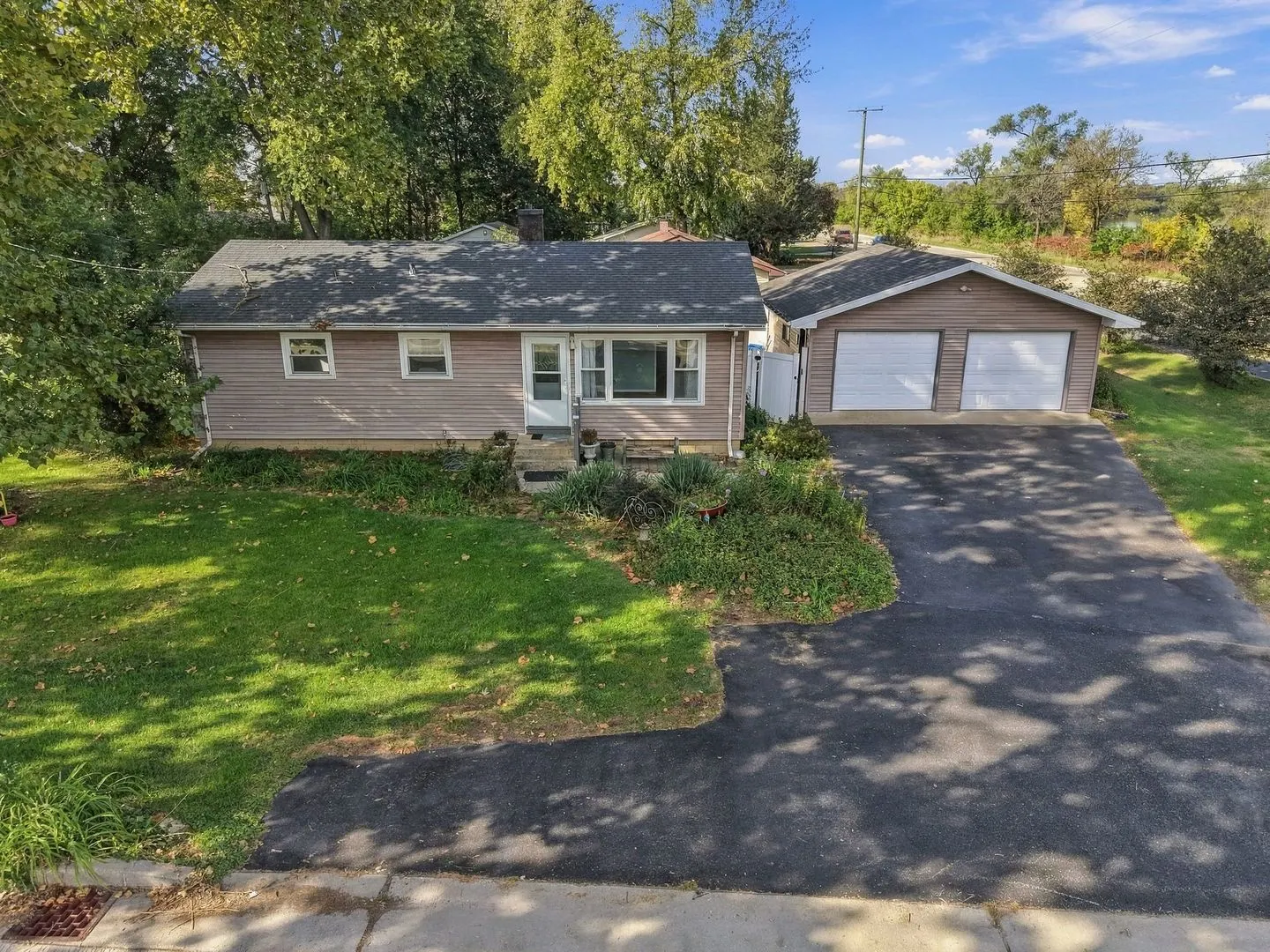 15730 S Collins Drive IL