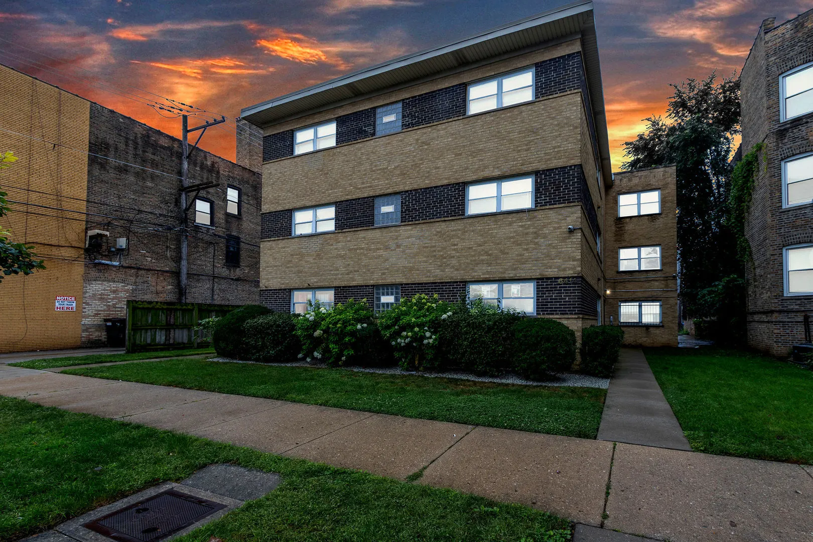 6414 N Mozart Street IL #3S