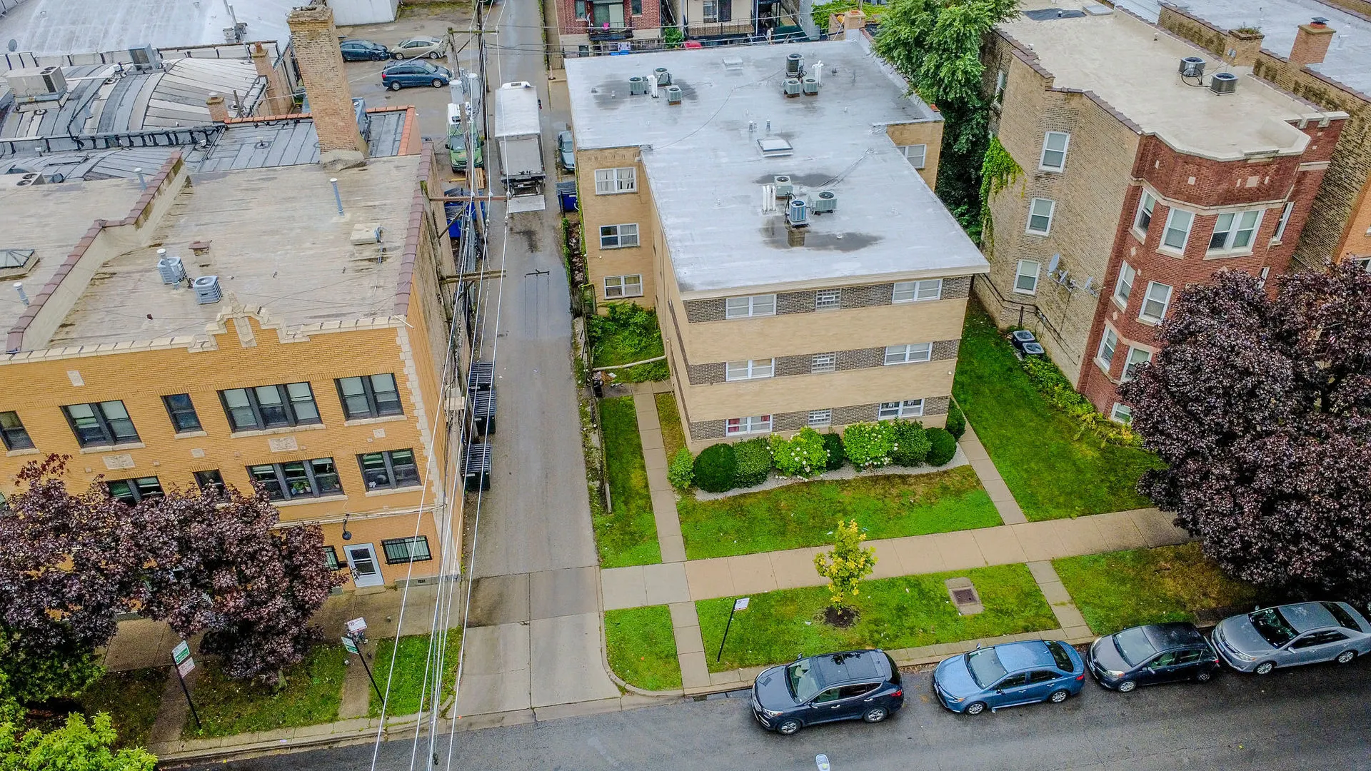 6414 N Mozart Street IL #3S