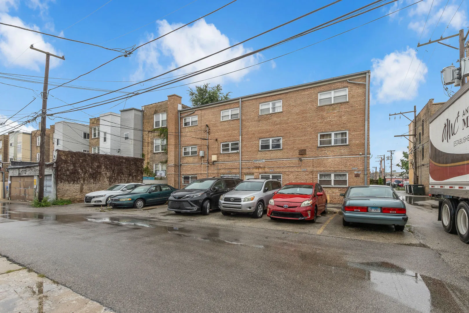 6414 N Mozart Street IL #3S