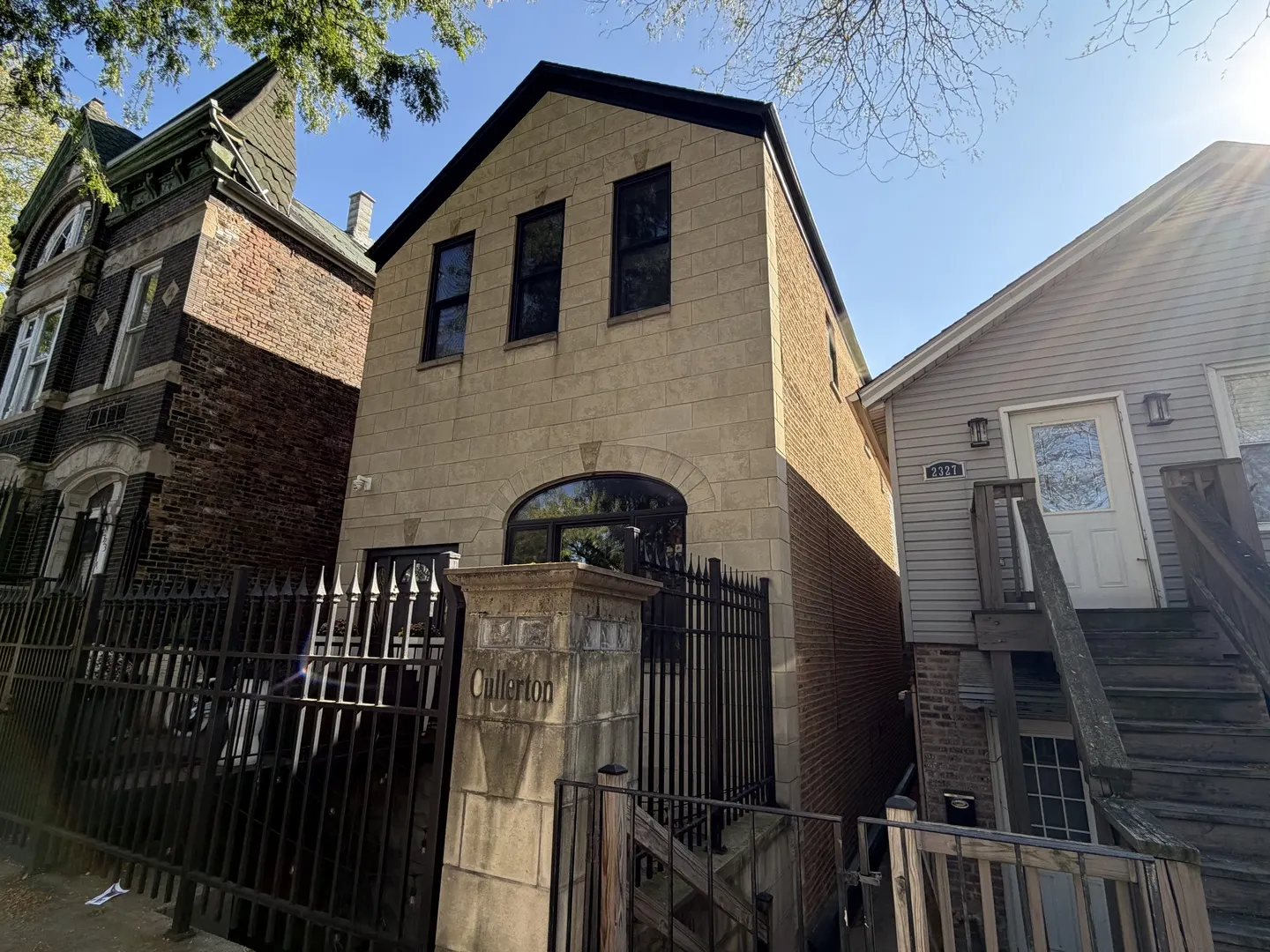 2325 W Cullerton Street IL
