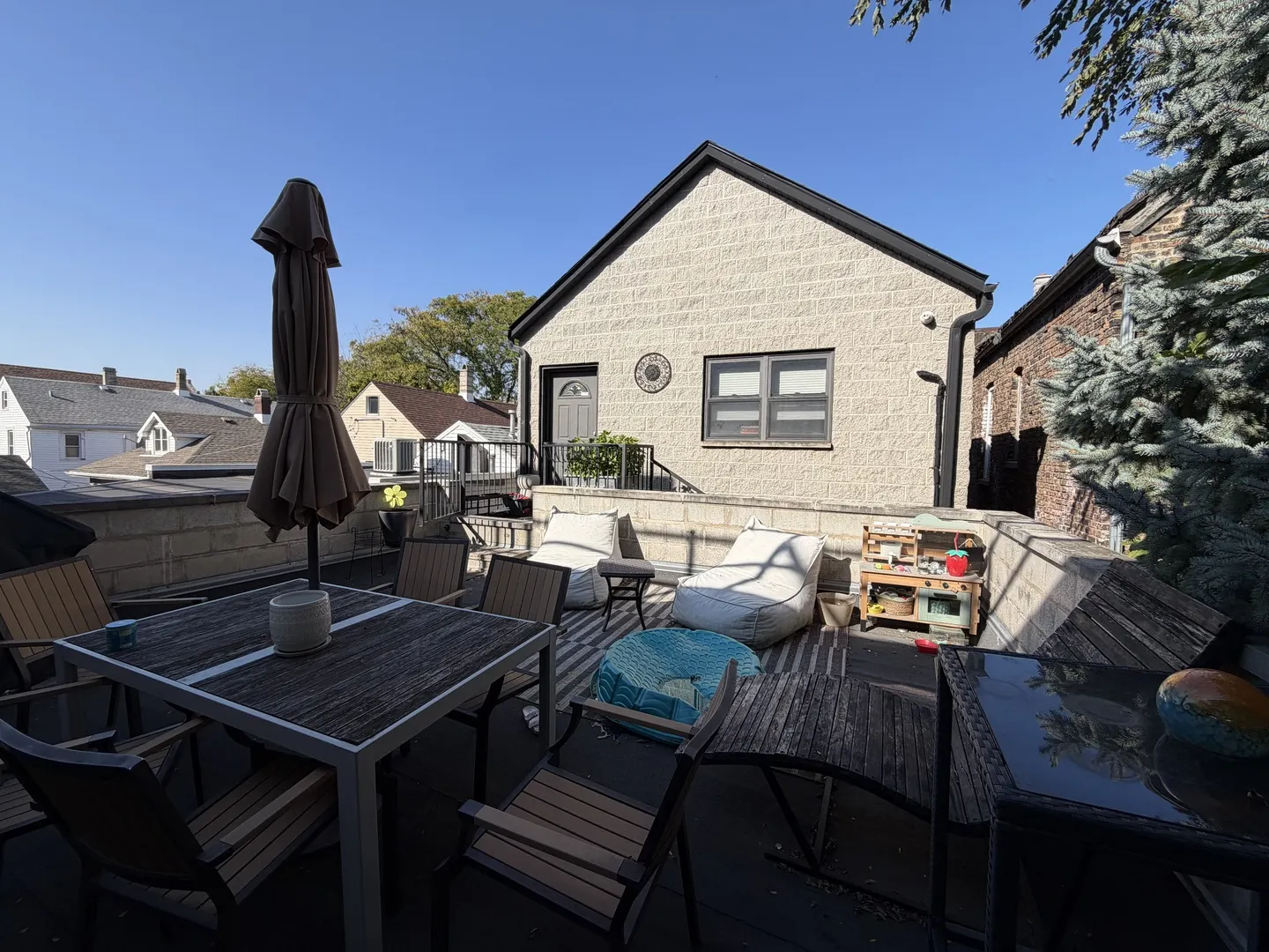 2325 W Cullerton Street IL