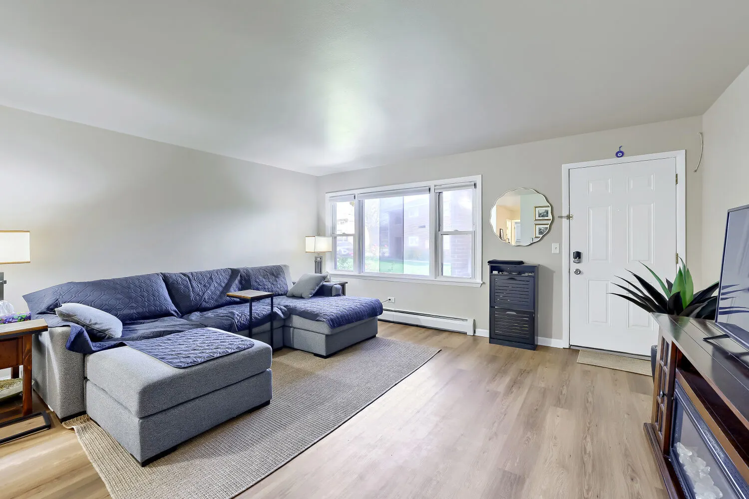 1101 E Algonquin Road IL #6