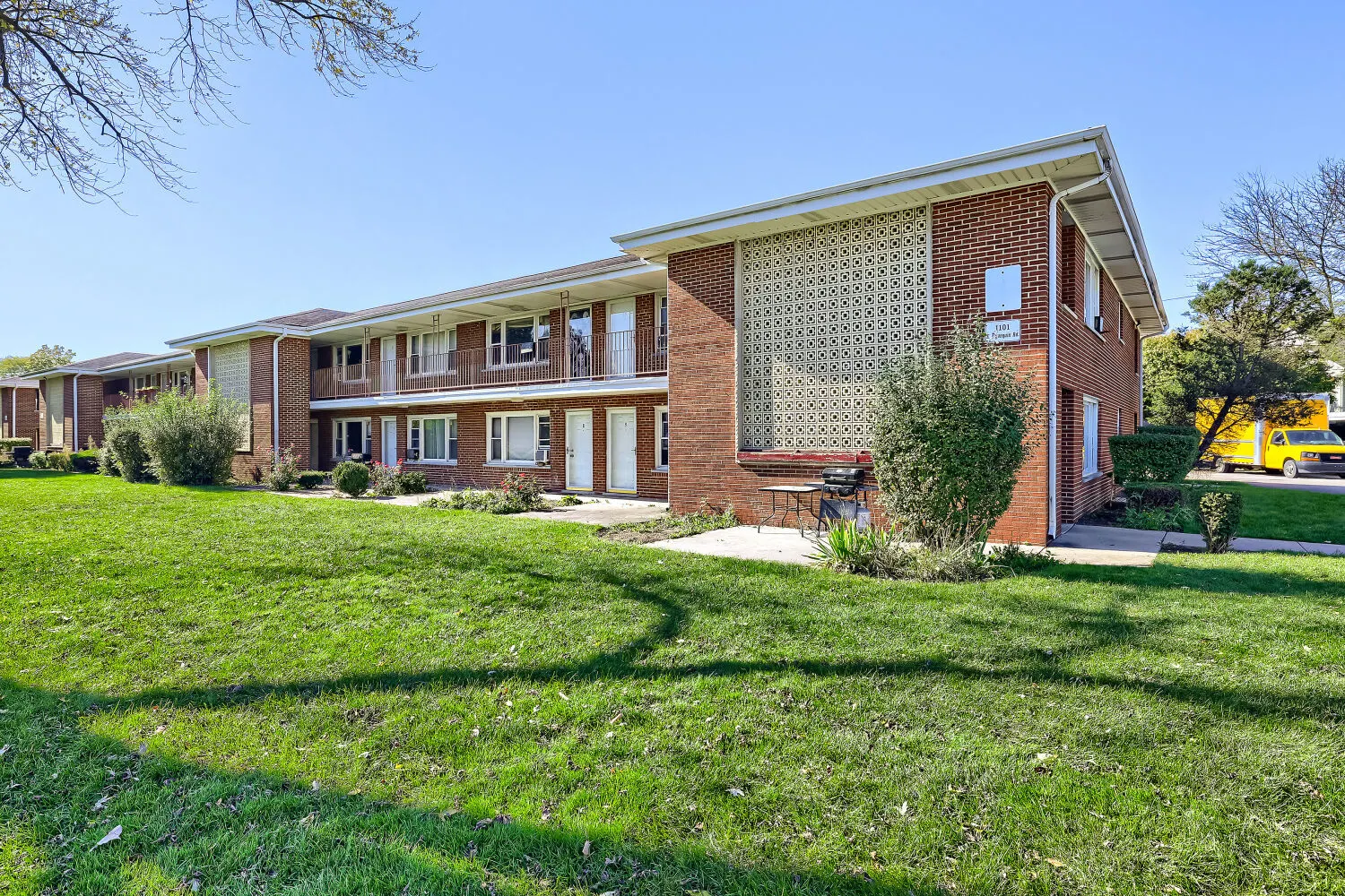 1101 E Algonquin Road IL #6