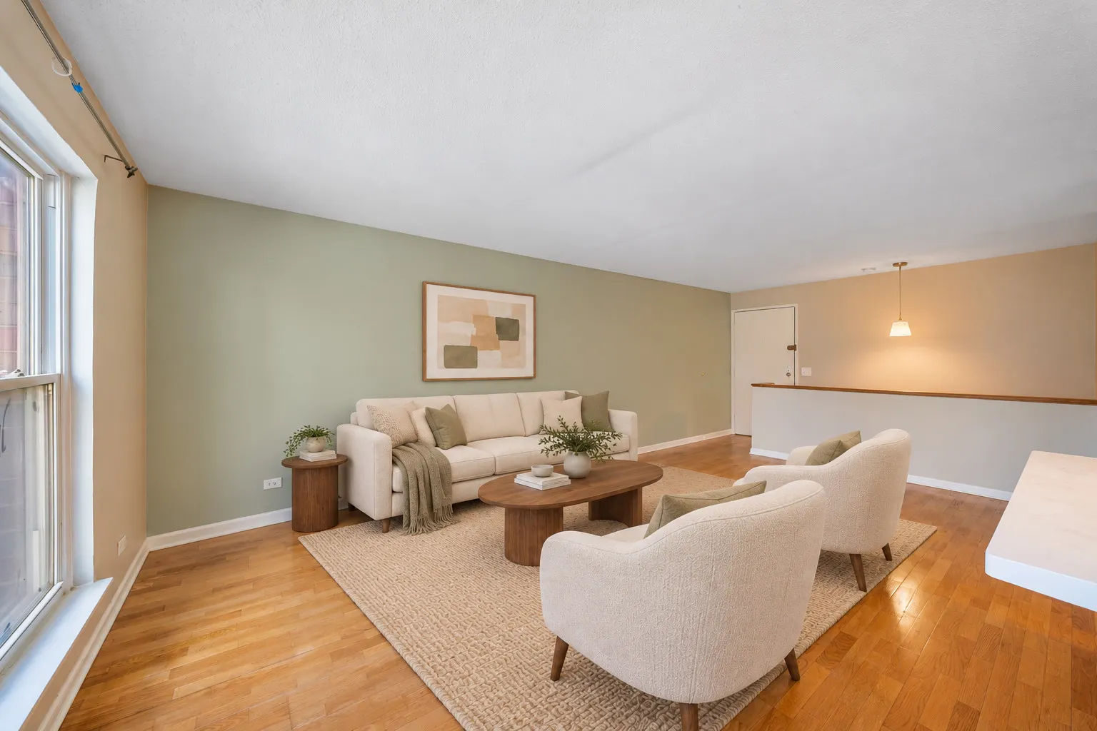 711 W Gordon Terrace IL #813