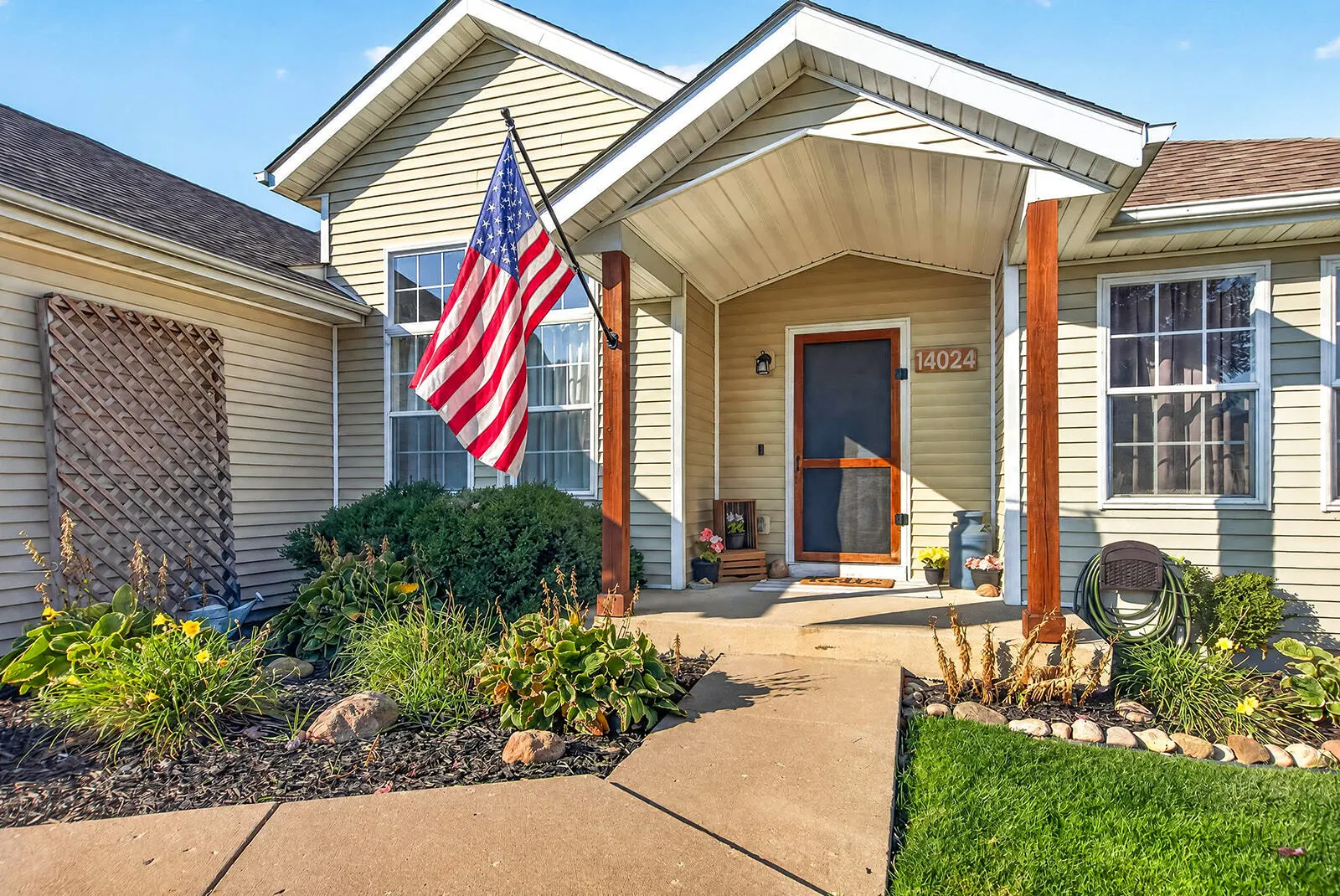 14024 Queenanns Way IL