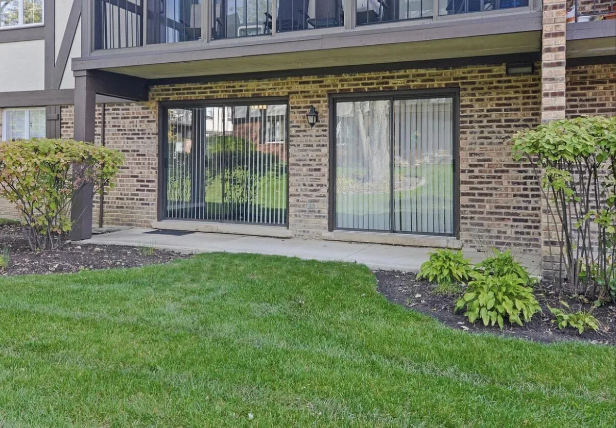 6212 N Lakepark Lane IL #A
