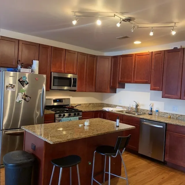 2000 W Warren Boulevard IL #4SE