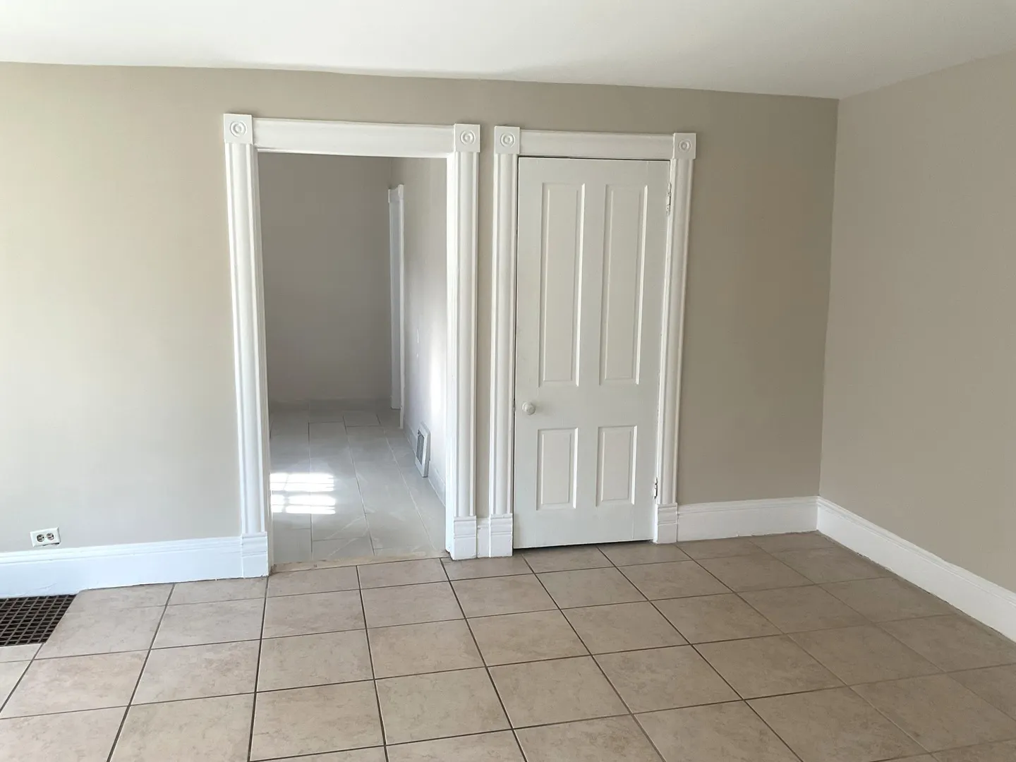 105 N Jefferson Street IL #1