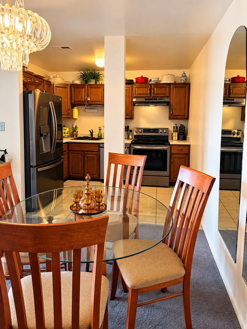 100 Park Avenue IL #407
