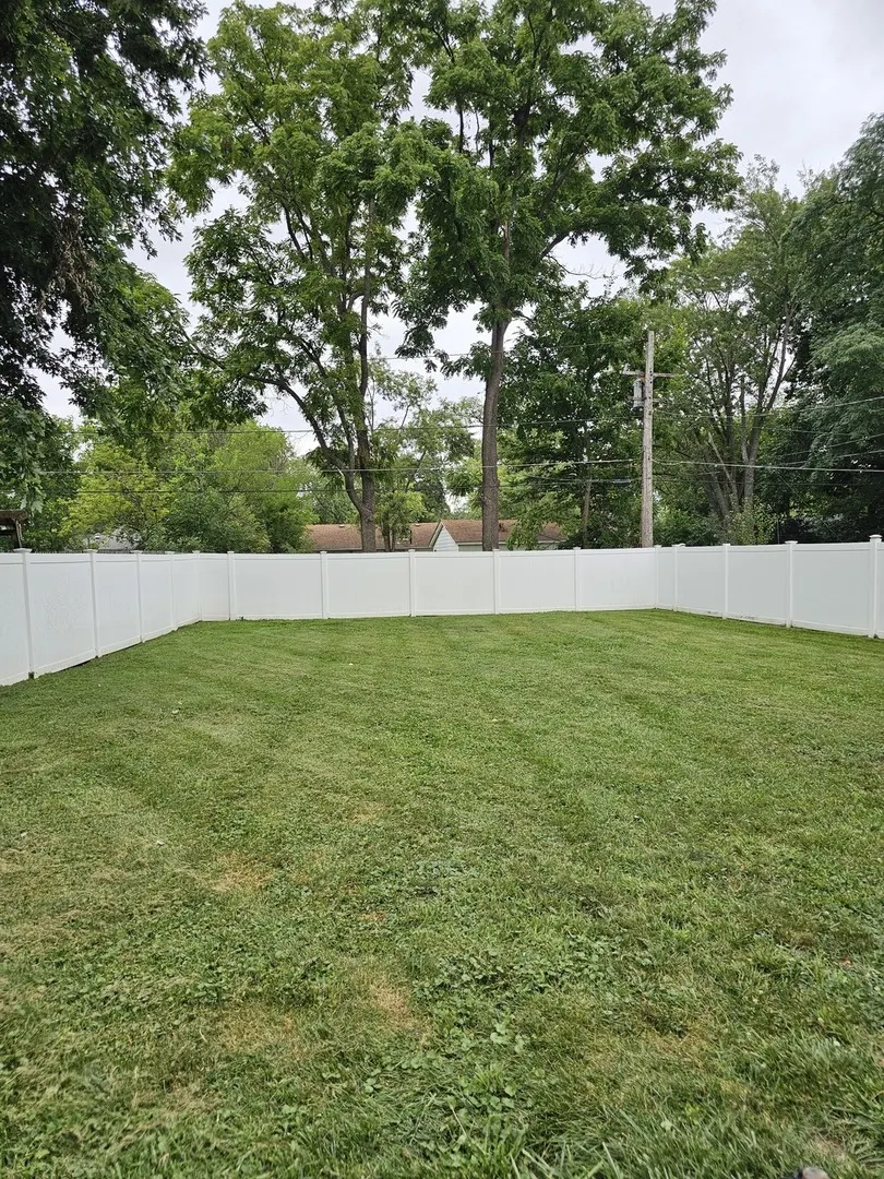412 Suwanee Street IL