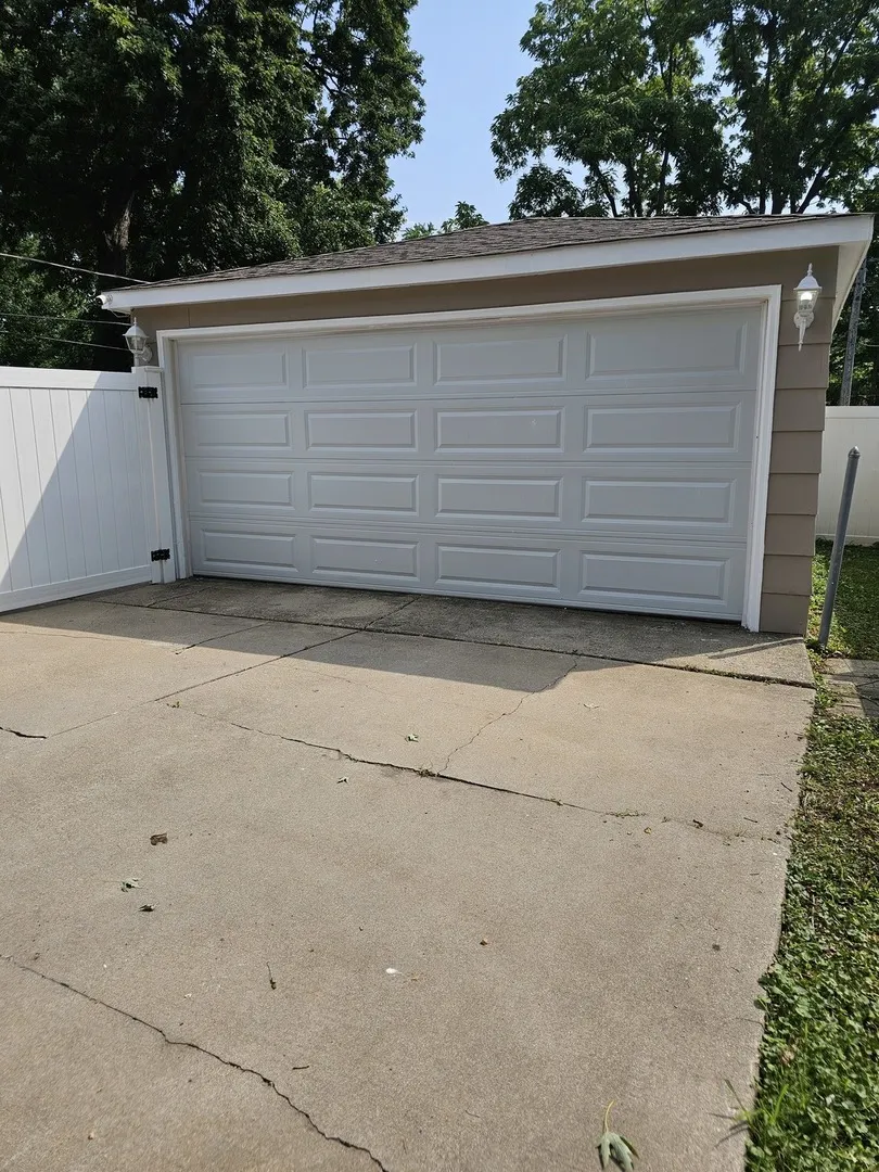 412 Suwanee Street IL