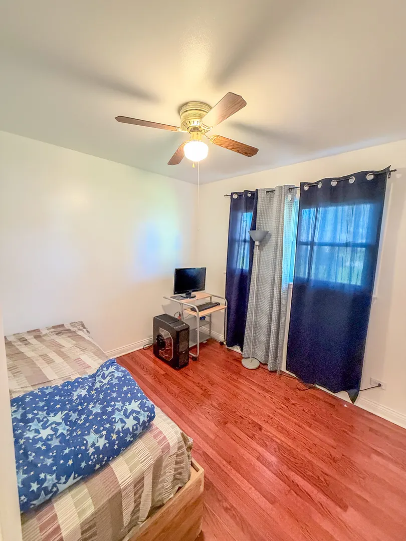 8501 S 82nd Court IL