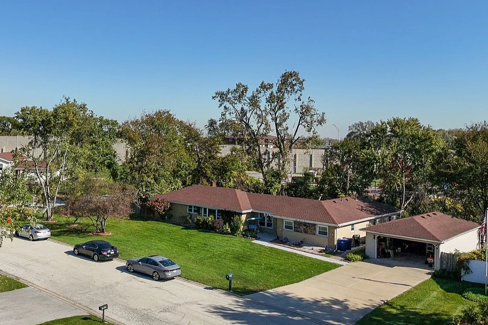 8501 S 82nd Court IL