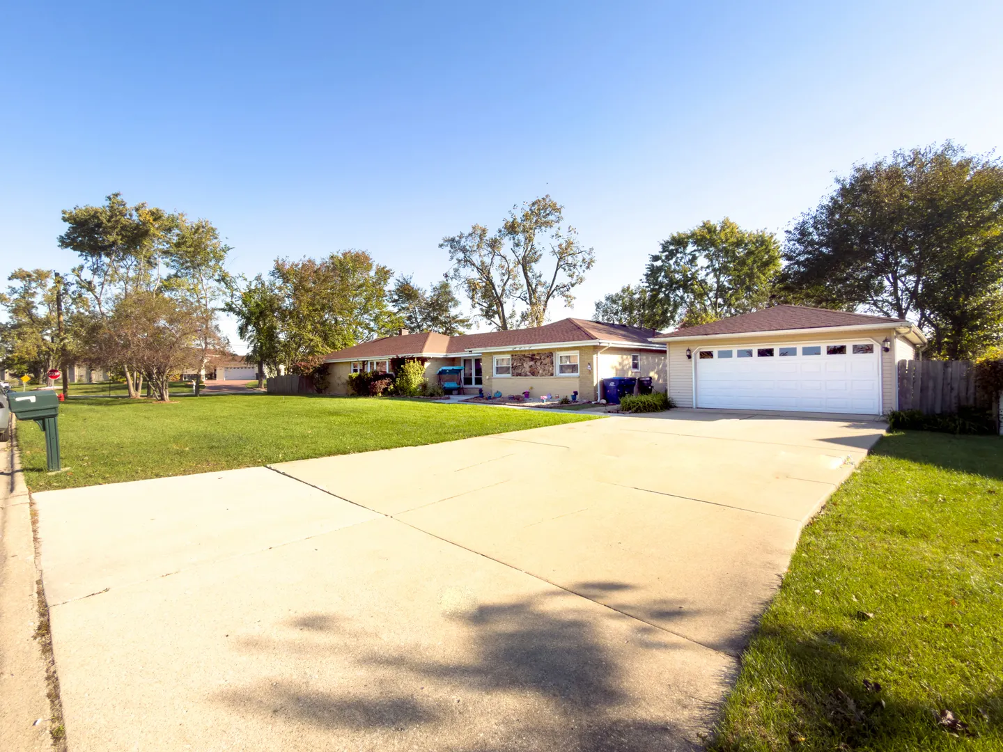 8501 S 82nd Court IL