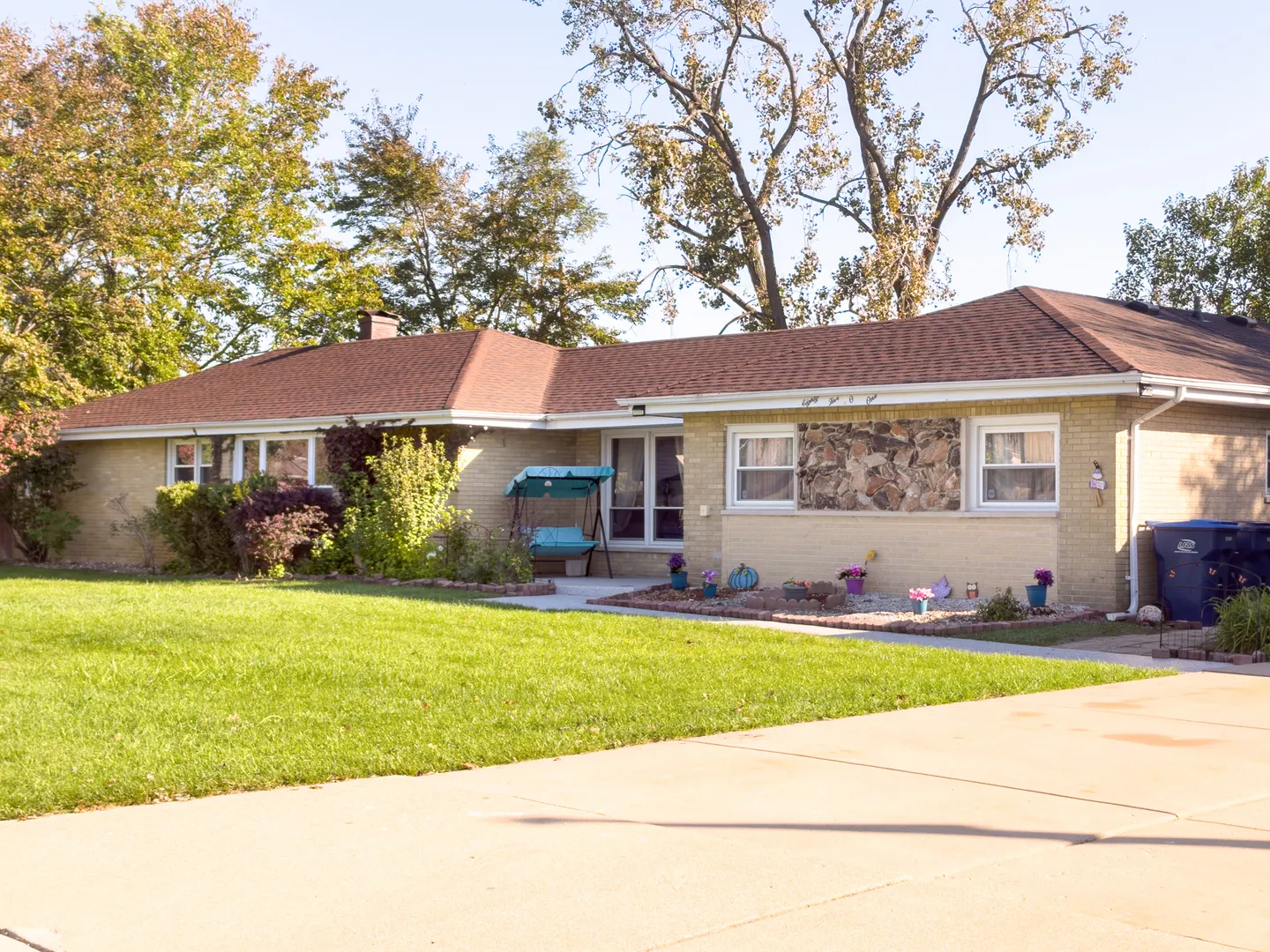 8501 S 82nd Court IL