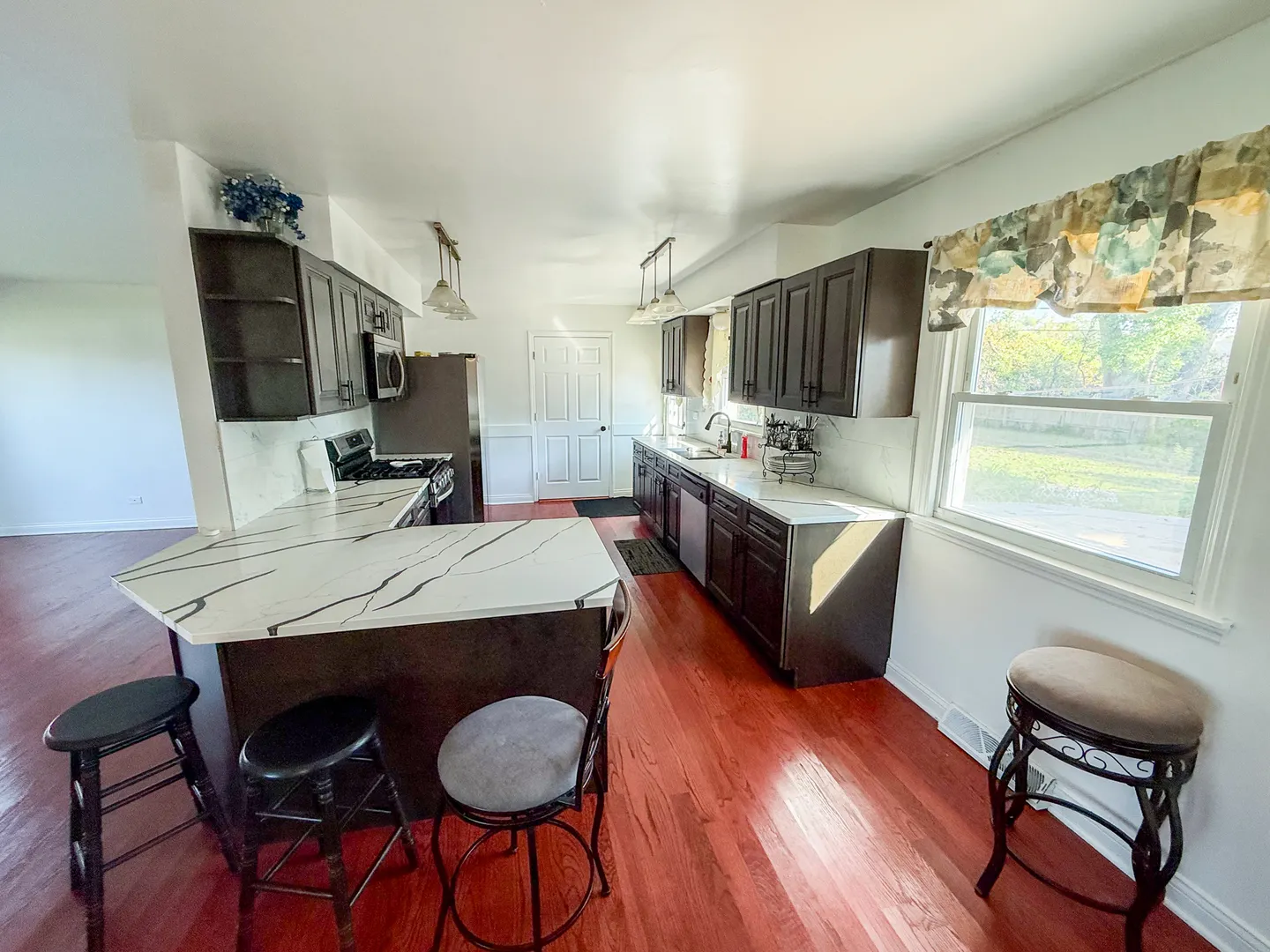 8501 S 82nd Court IL