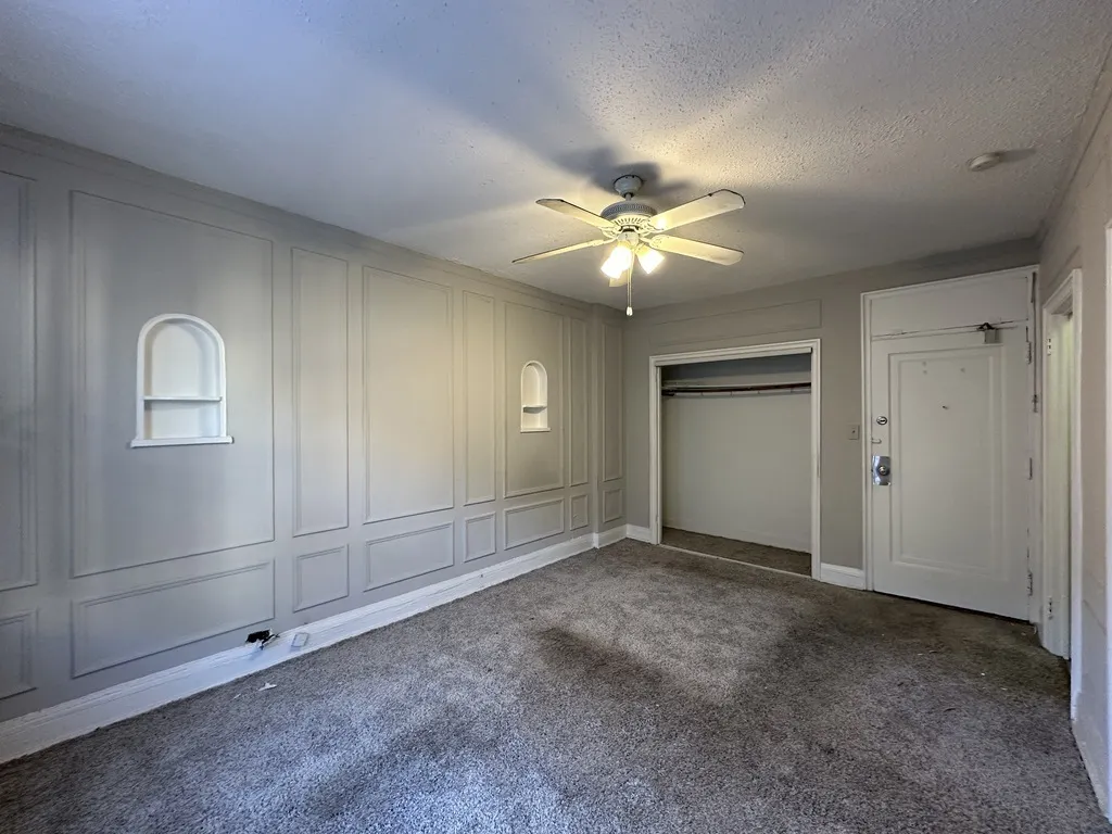 434 W Wellington Avenue IL #311