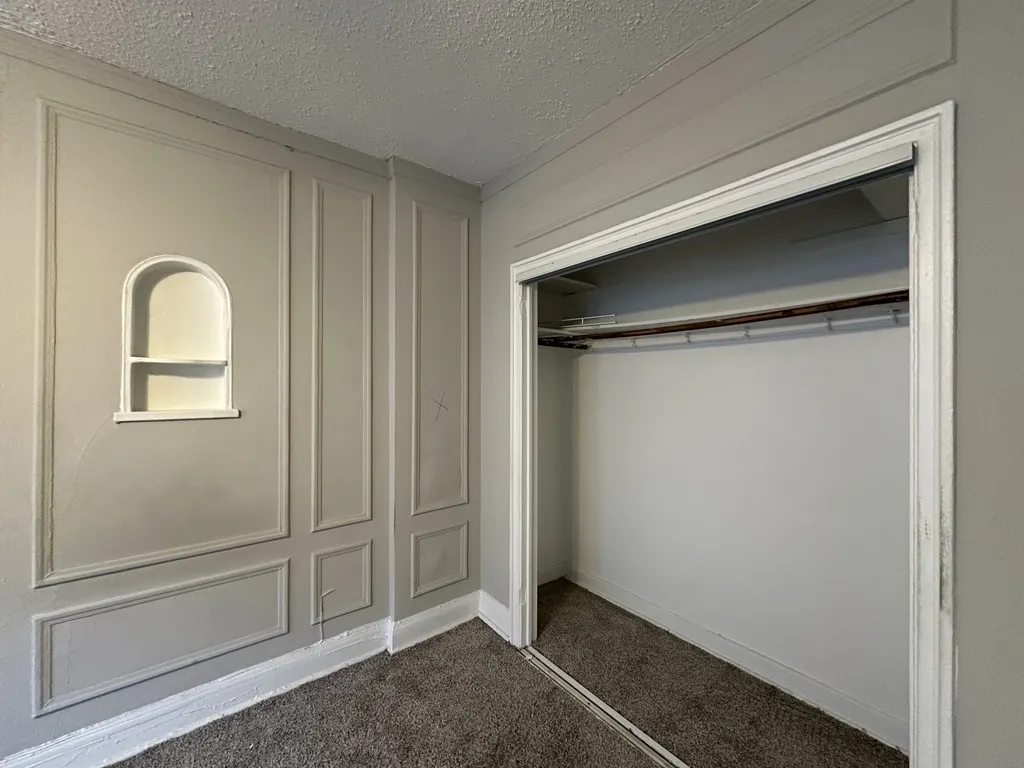 434 W Wellington Avenue IL #311