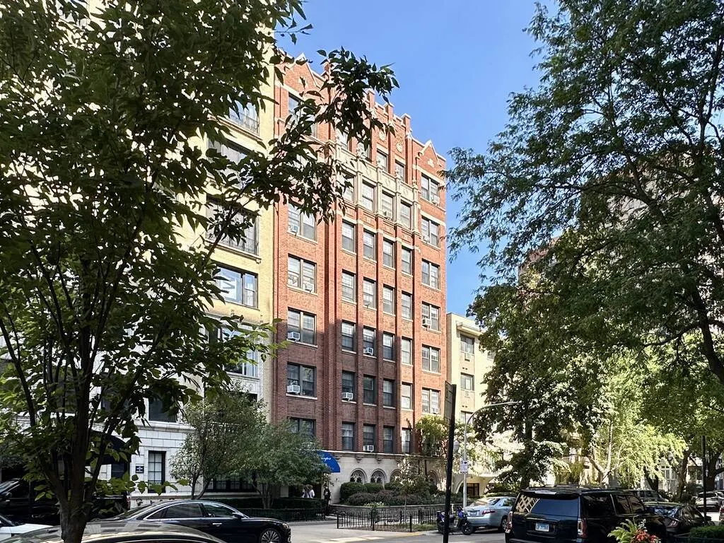 434 W Wellington Avenue IL #311