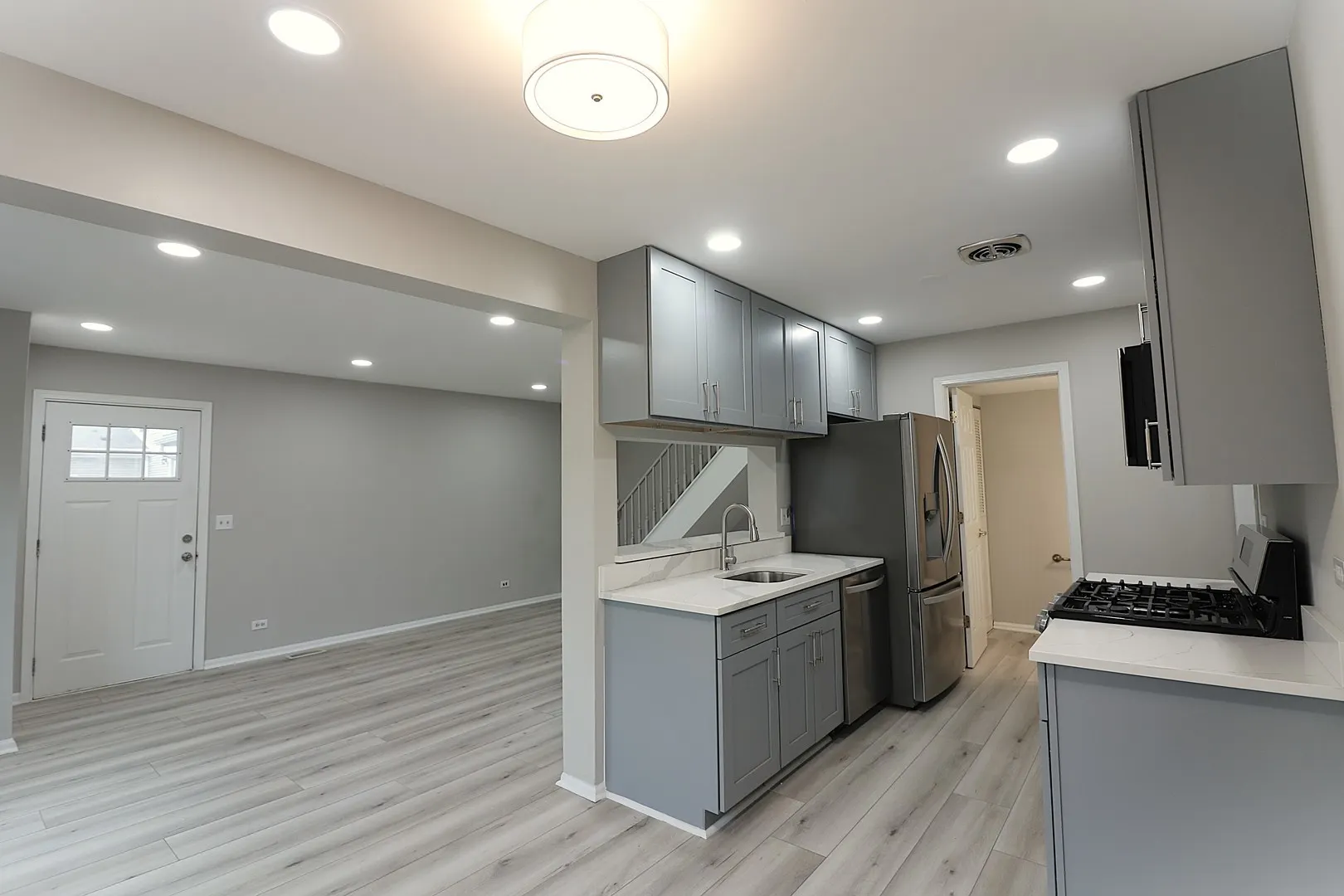360 Farmingdale Circle IL #360