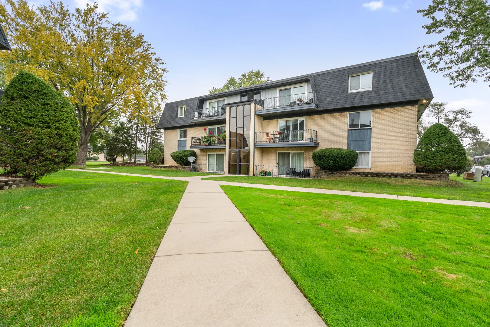 11128 S 84th Avenue IL #2B
