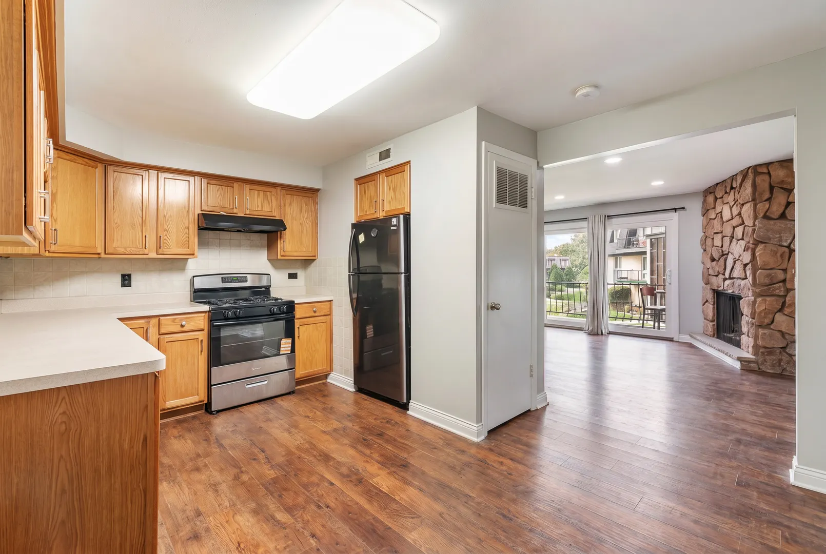 11128 S 84th Avenue IL #2B