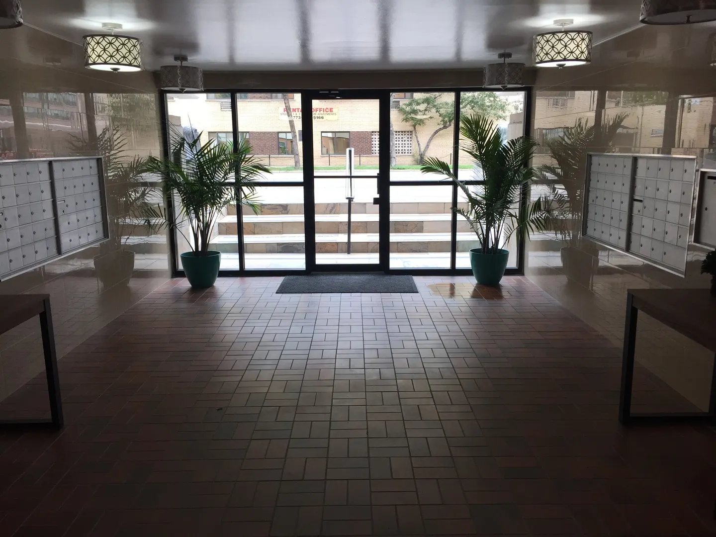 1025 W HOLLYWOOD Avenue IL #422