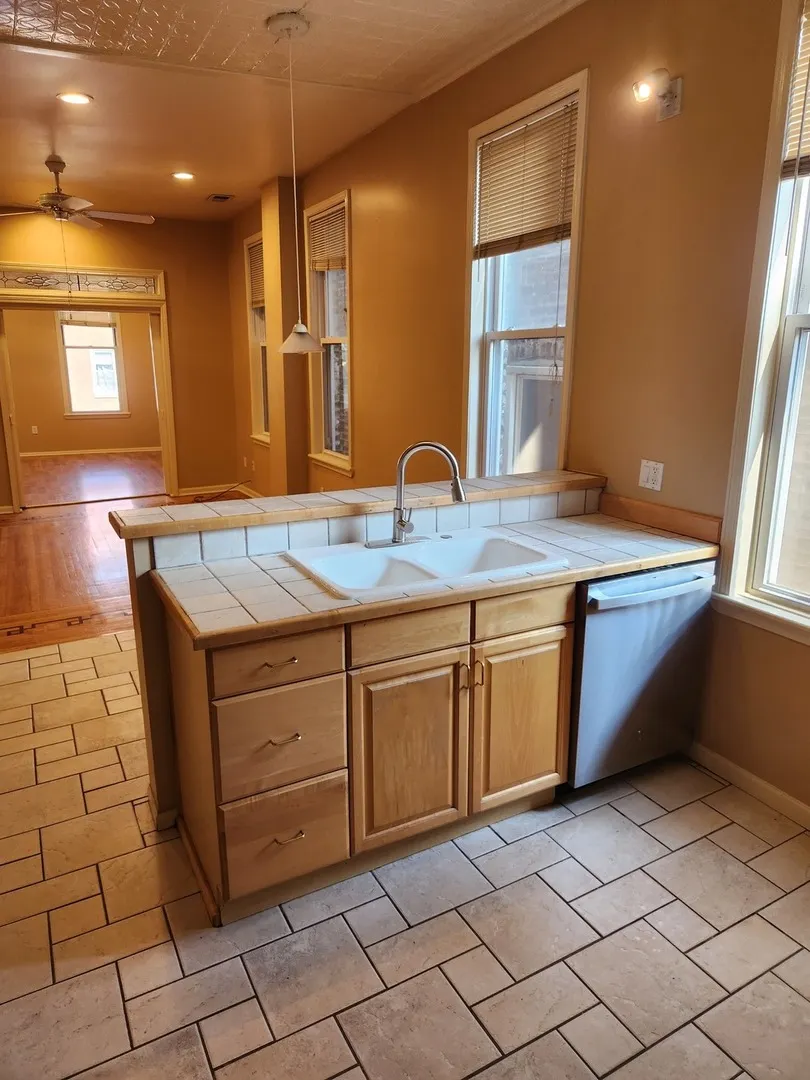 708 S Ada Street IL