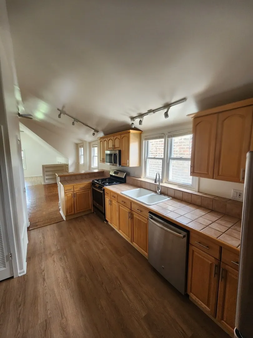 708 S Ada Street IL