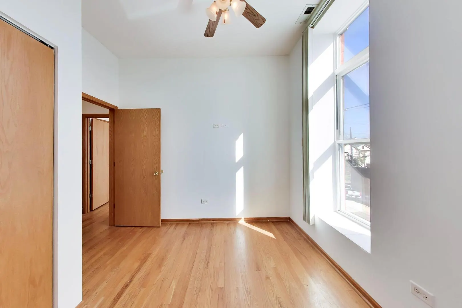 1700 W Cermak Road IL #2F