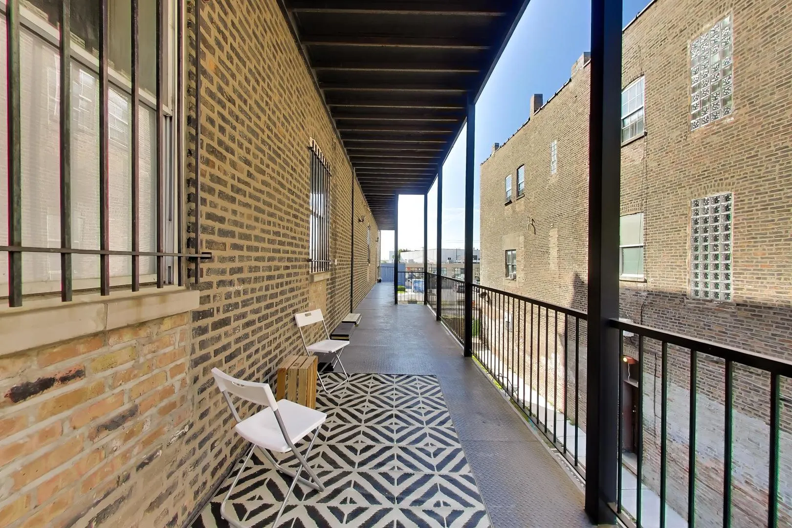 1700 W Cermak Road IL #2F