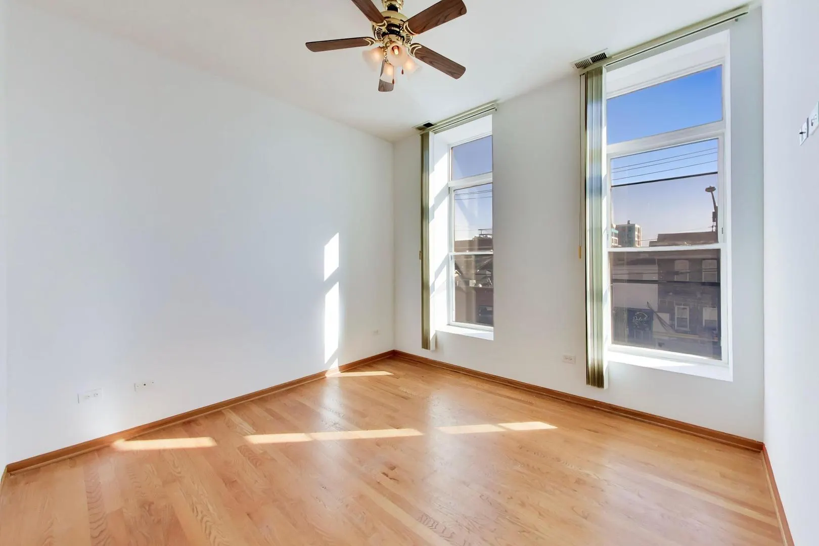 1700 W Cermak Road IL #2F