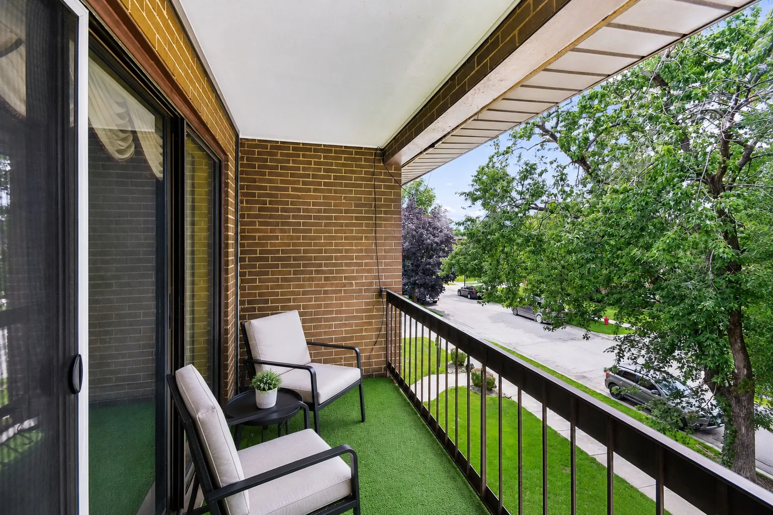 9619 Kedvale Avenue IL #301