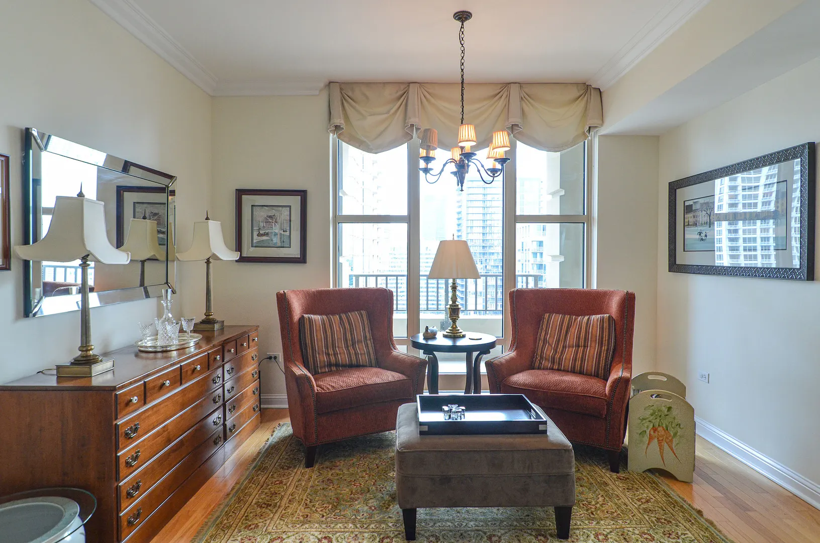 25 E SUPERIOR Street IL #3701