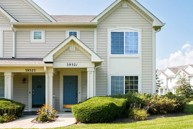 39321 N Melbourne Court IL
