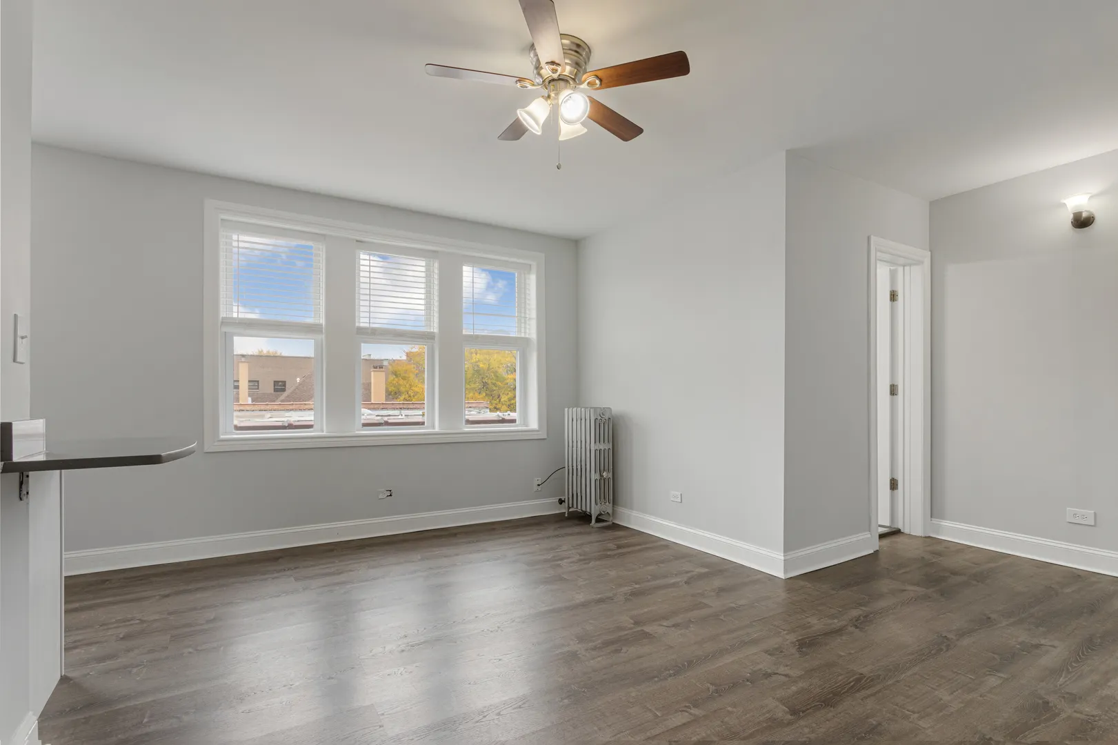 1521 W Sherwin Avenue IL #410