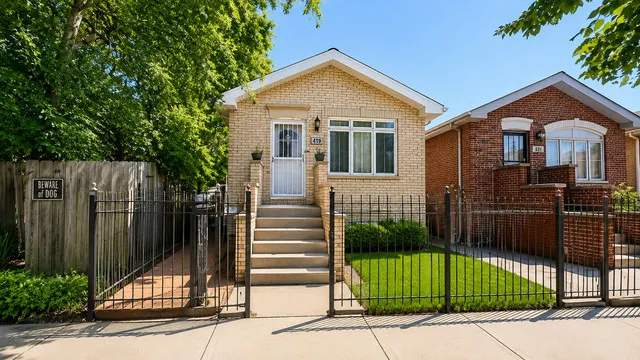 419 W Root Street IL