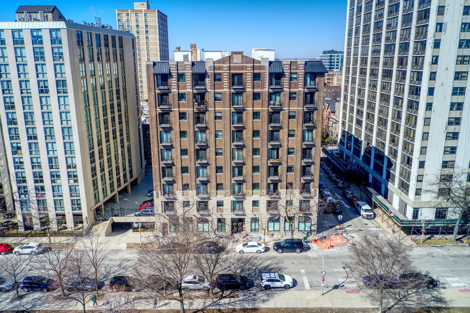 4520 N Clarendon Avenue IL #901