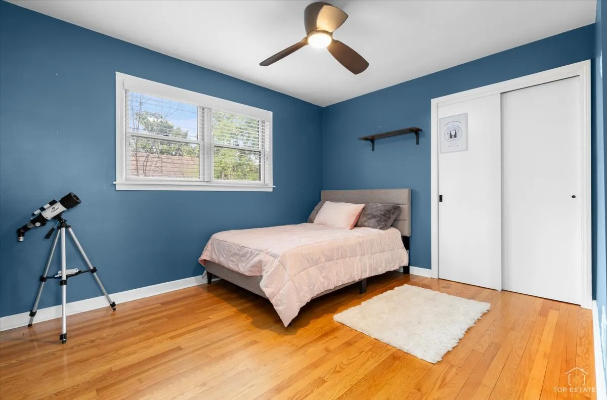 1337 Degener Avenue IL