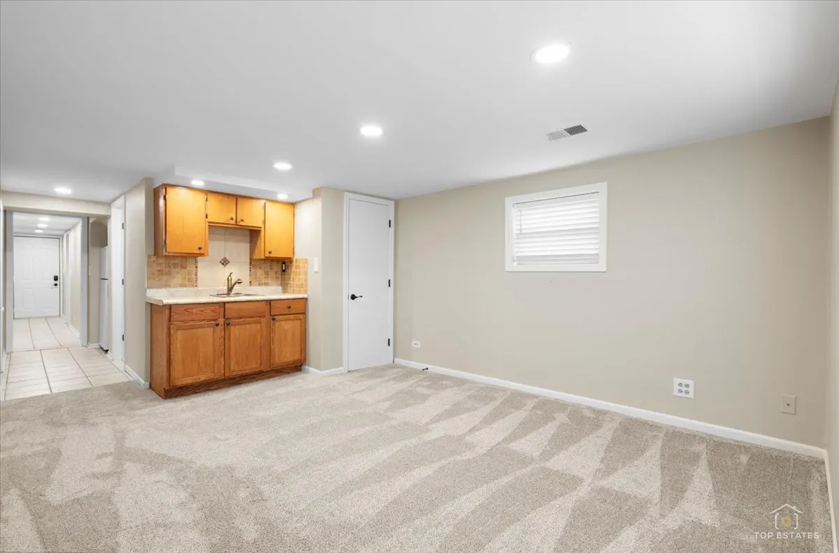 1337 Degener Avenue IL
