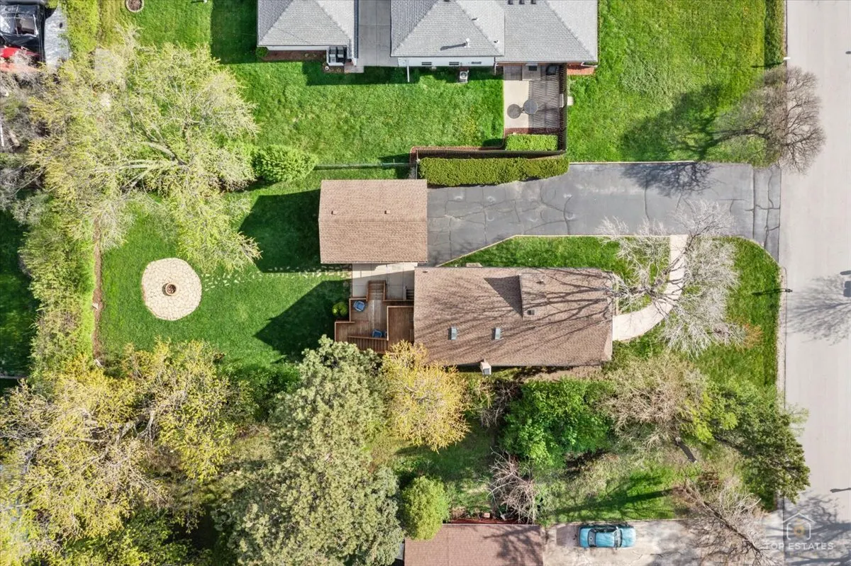 1337 Degener Avenue IL
